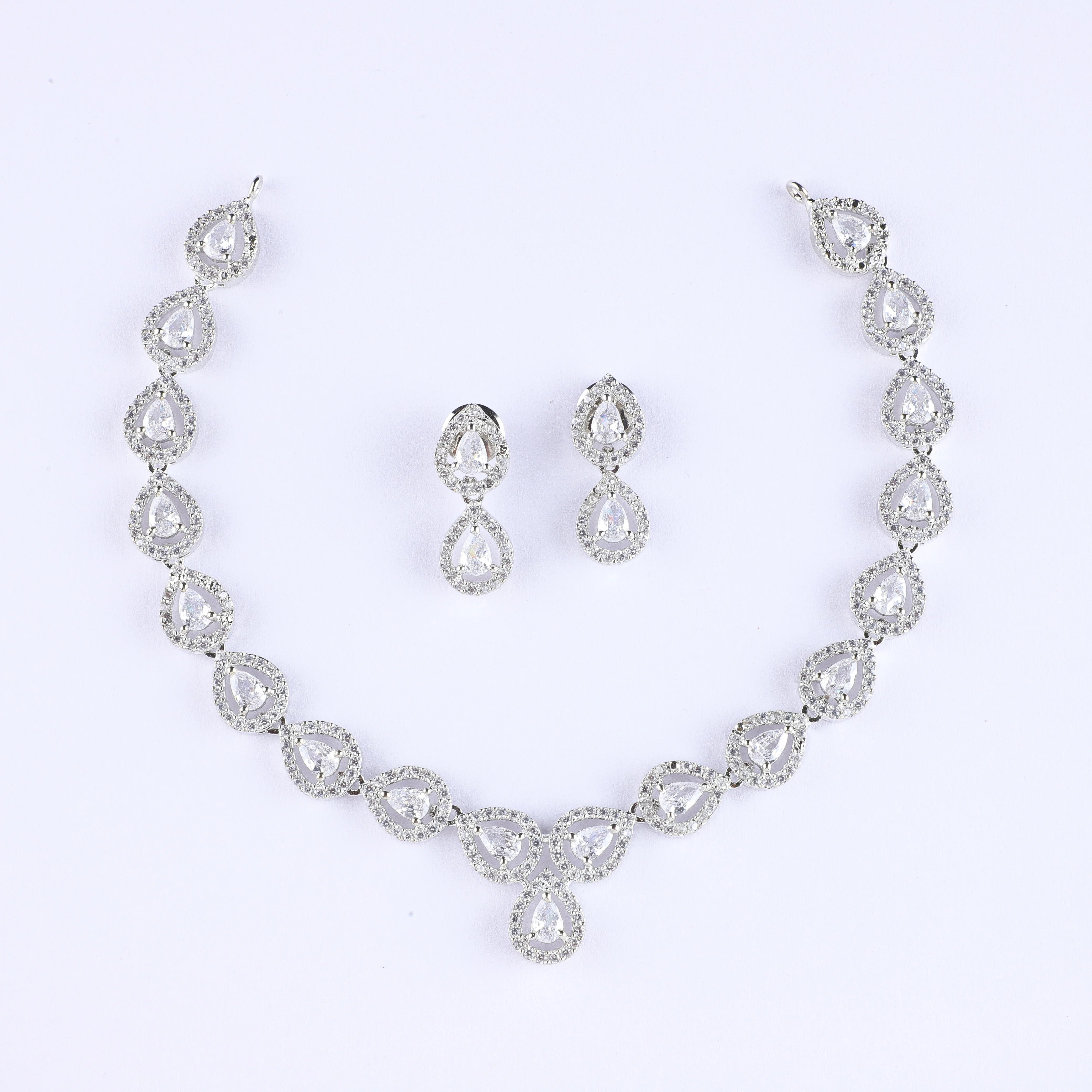 Spatter Zirconia Necklace