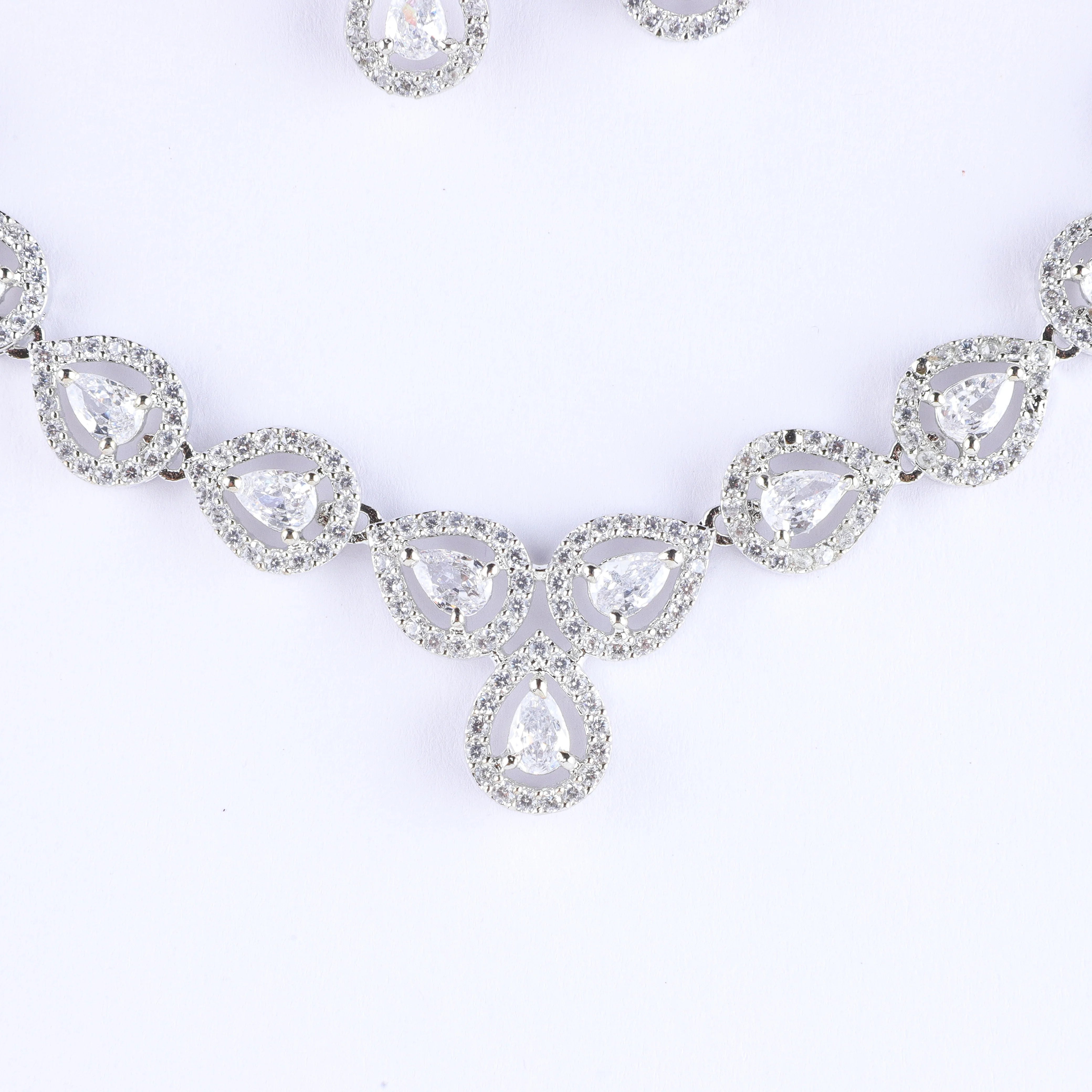 Spatter Zirconia Necklace