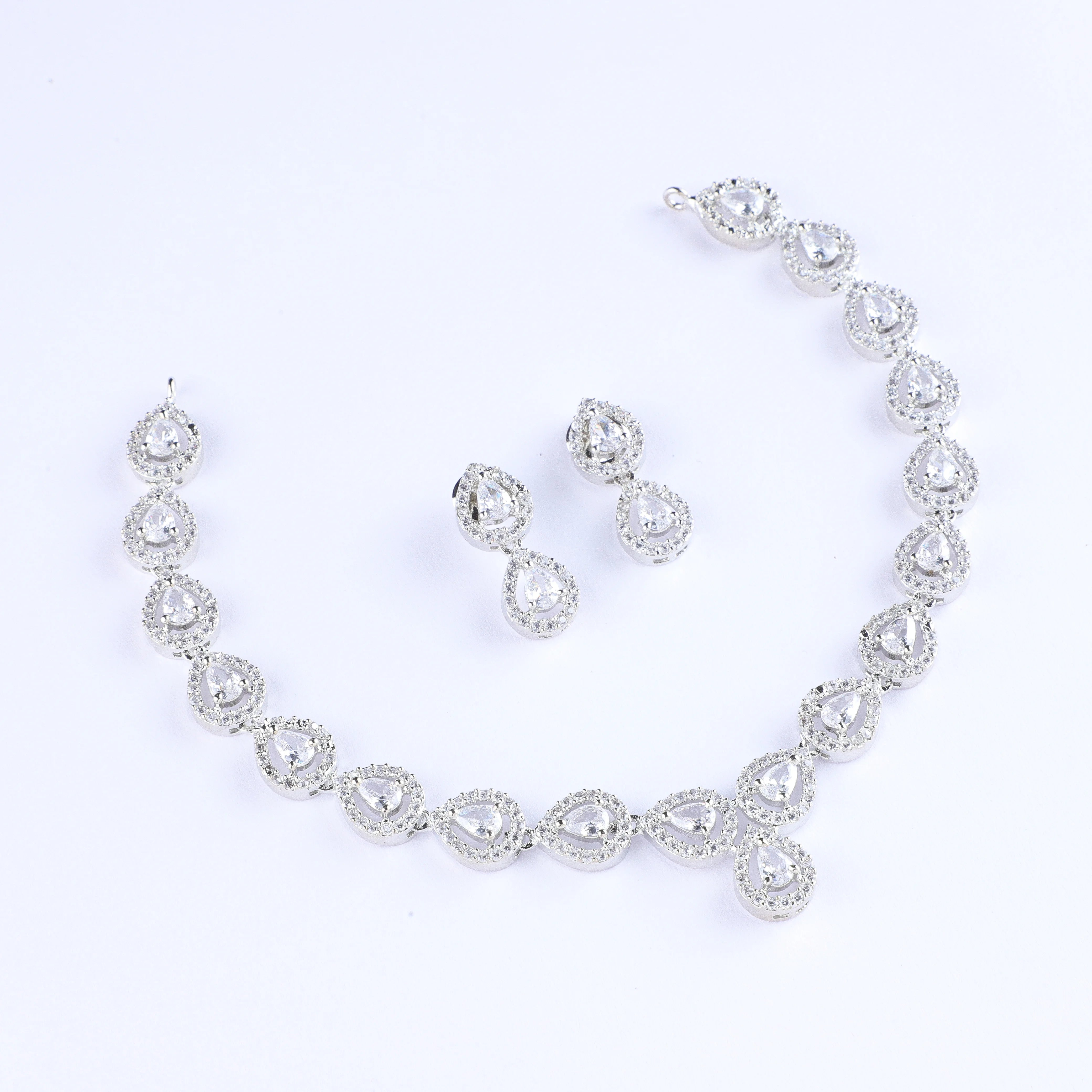 Spatter Zirconia Necklace