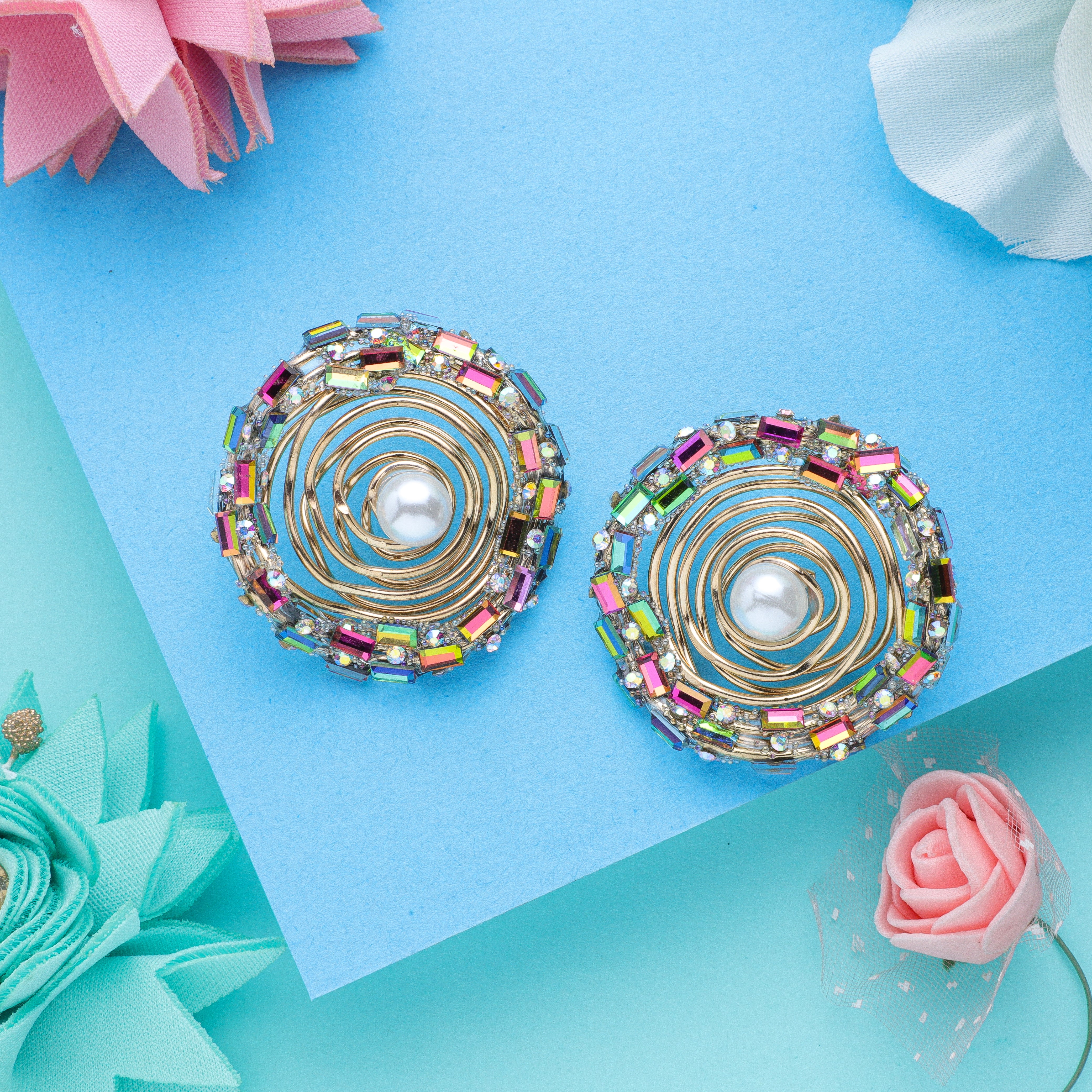 Glimmering Circlet  Studs