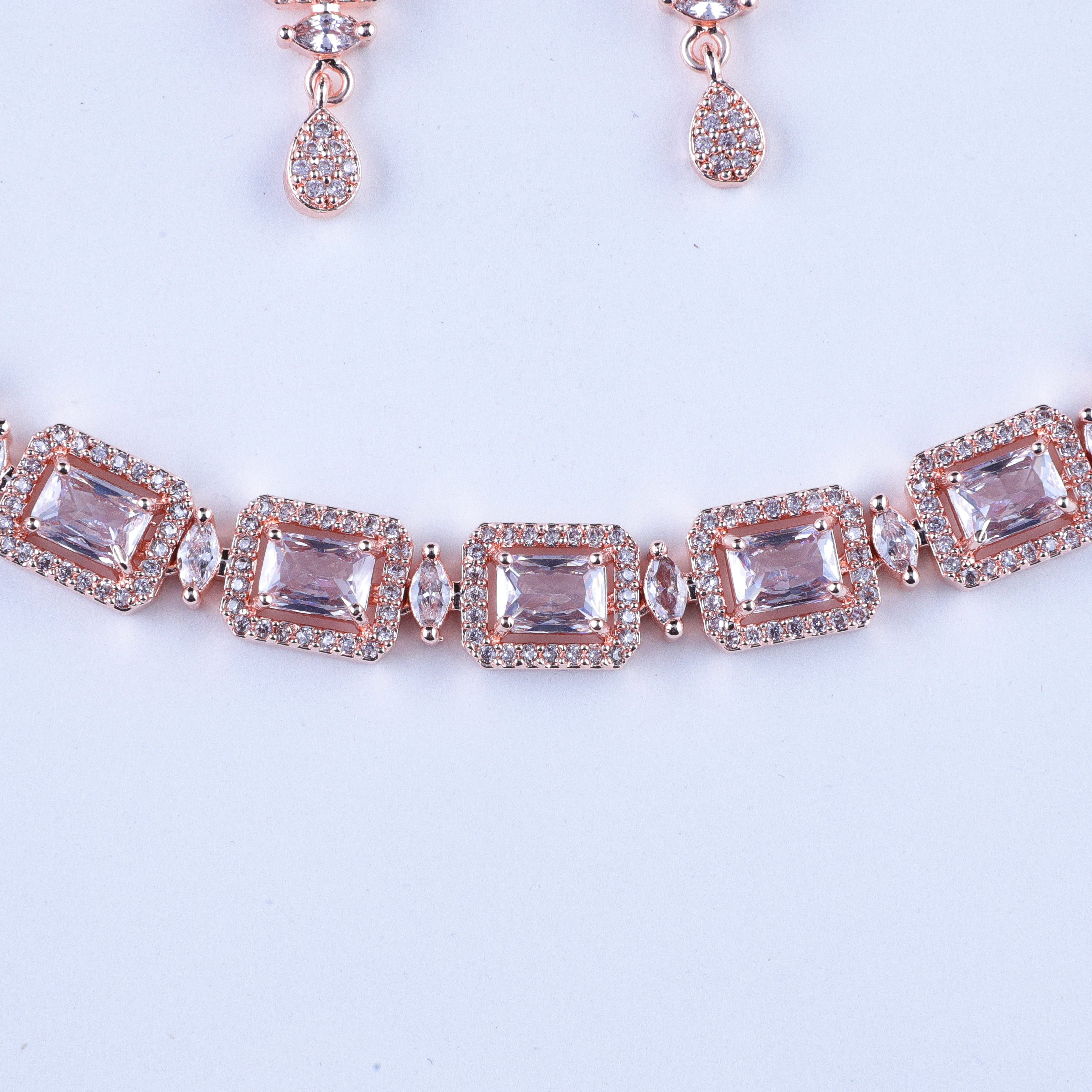 Infinite Glitter Zirconia Neck Loop